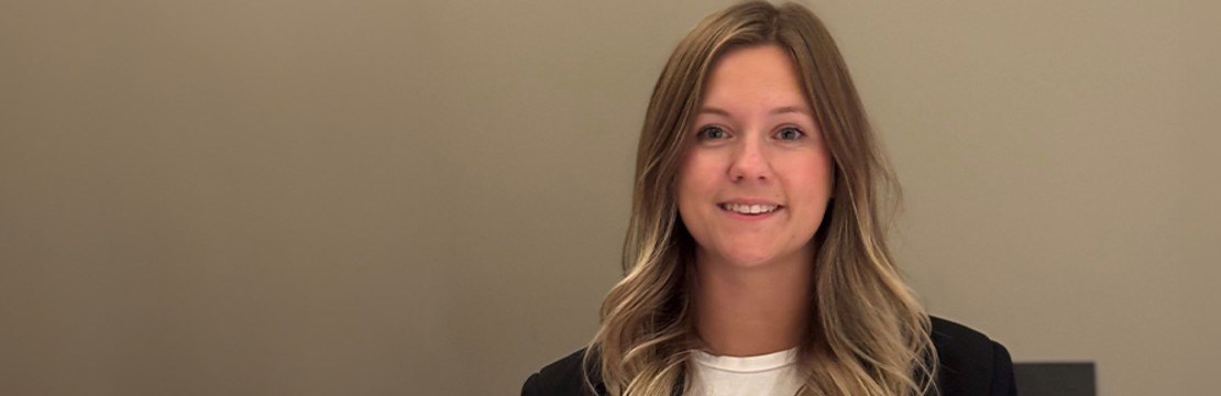 Porträttbild av Andrea Rosén.