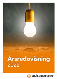 Hängande glödlampa i bakgrunden med texten Årsredovisning 2022
